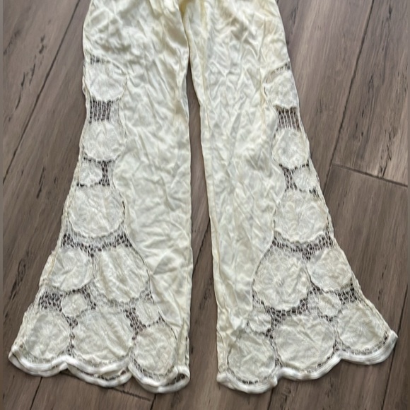 Cleobella Free People Boho cream Lace Palazzo wide lace Cut-Out flare pants S - Picture 2 of 4